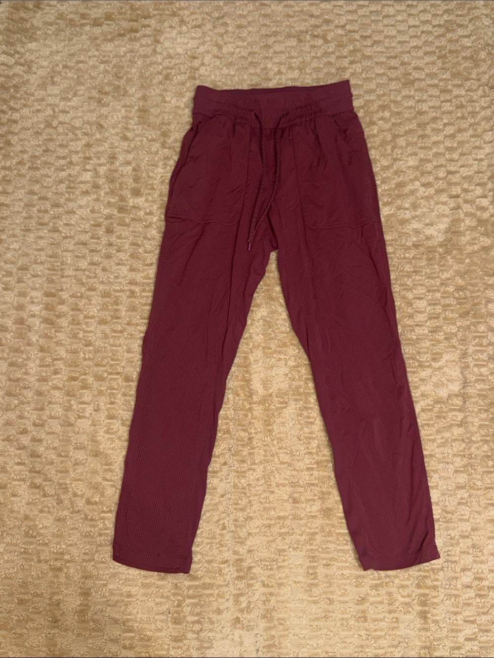 Lululemon Beyond the Studio Pant Slim
Savannah size 4